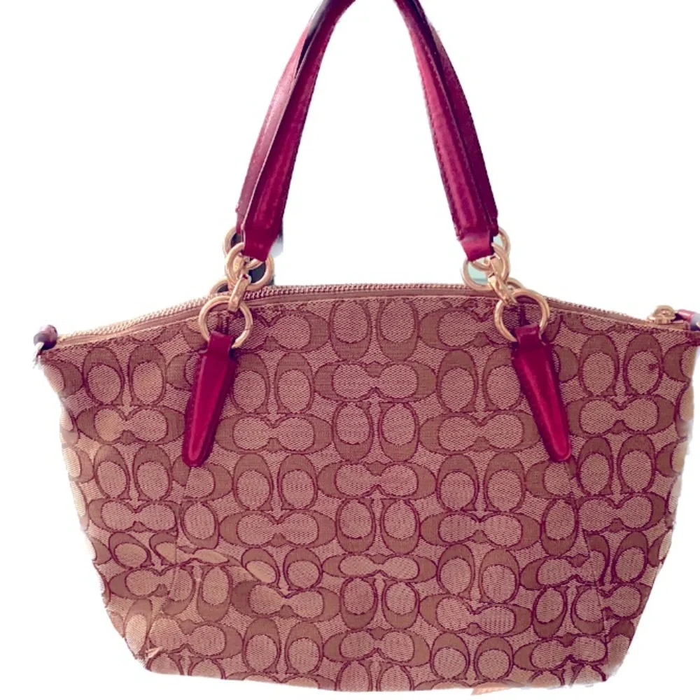 *SOLD* Authentic Coach Kelsey Style Satchel Bag - Picture 2 of 9